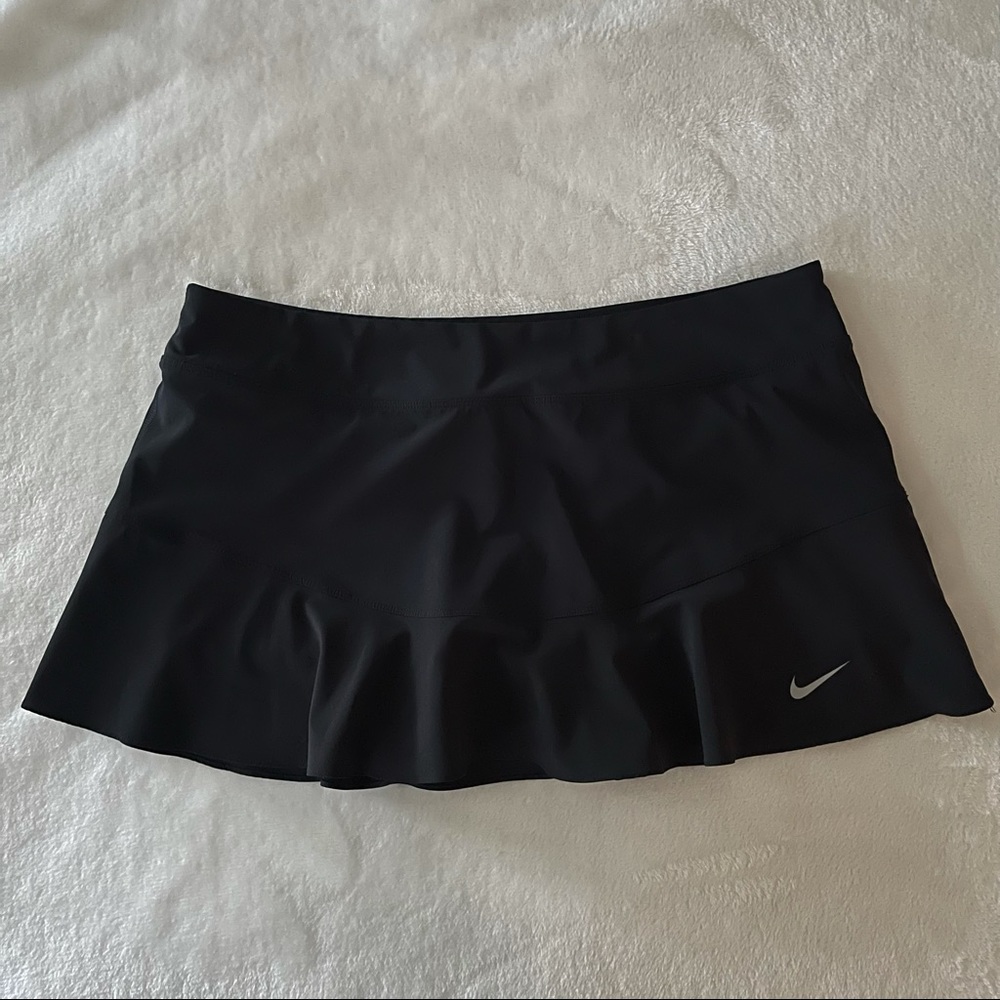 Nike Dri Fit Ruffle hem skort